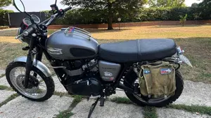 Triumph Scrambler (2006 - 17)  (2)
