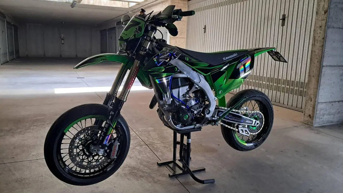 Kawasaki KX450F (2023)  (2)