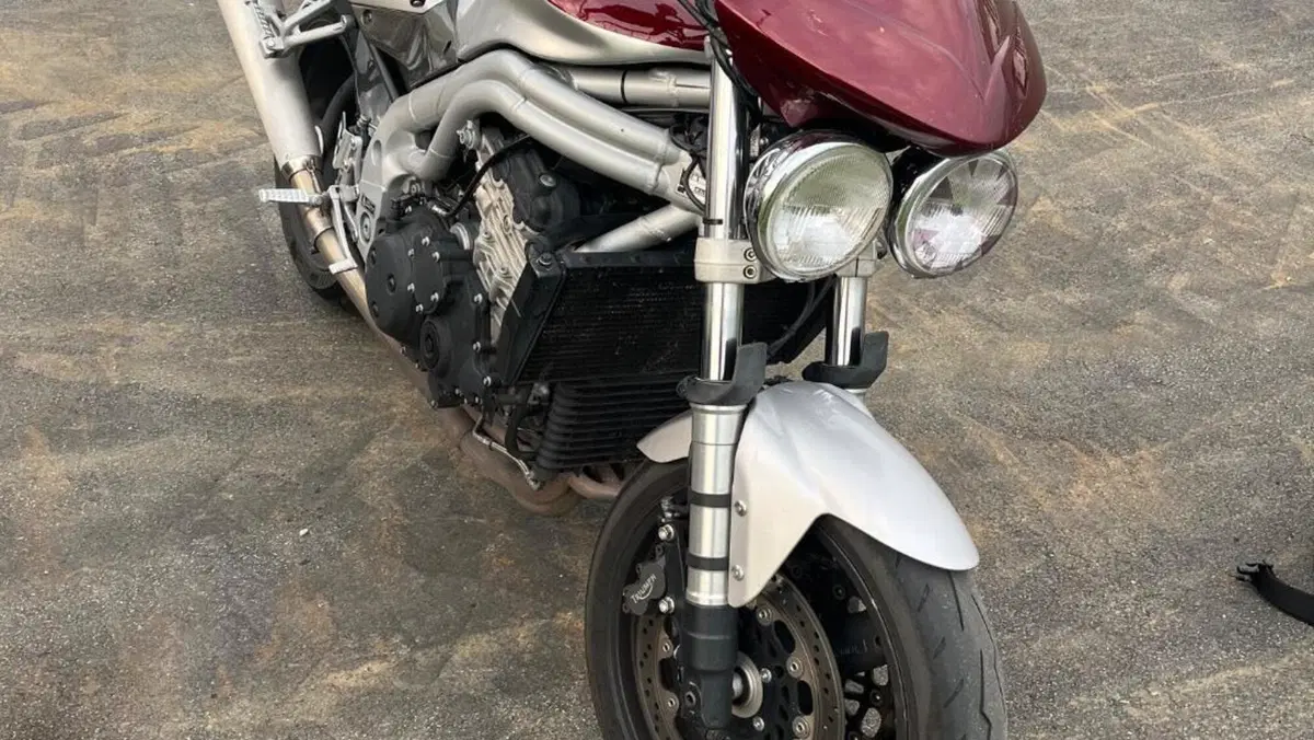 Triumph Daytona 955 I (1999 - 01) 