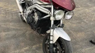 Triumph Daytona 955 I (1999 - 01) usata