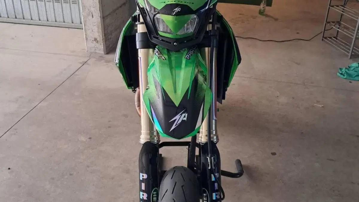 Kawasaki KX450F (2023)  (11)