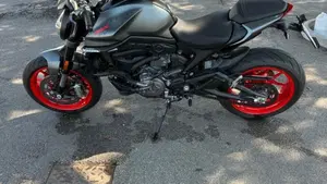 Ducati Monster 937 + (2021 - 25)  (6)