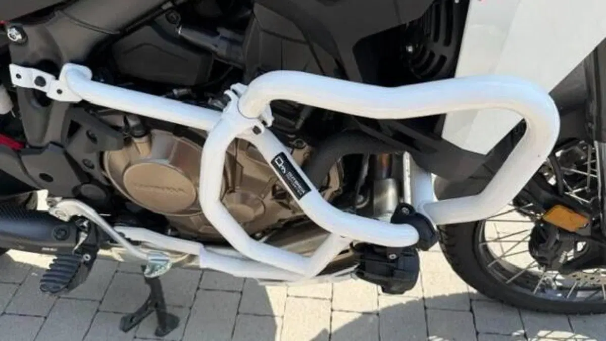 Honda Africa Twin CRF 1100L ES (2024 - 26)  (9)