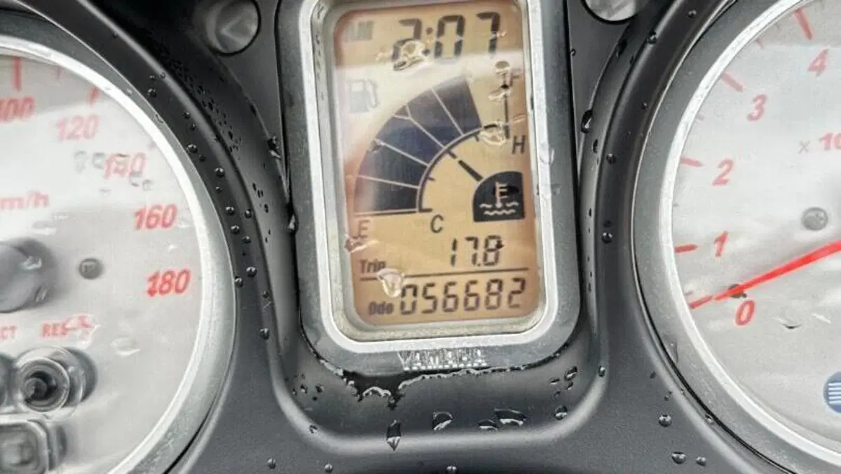Yamaha T-Max 500 (2004 - 07)  (7)