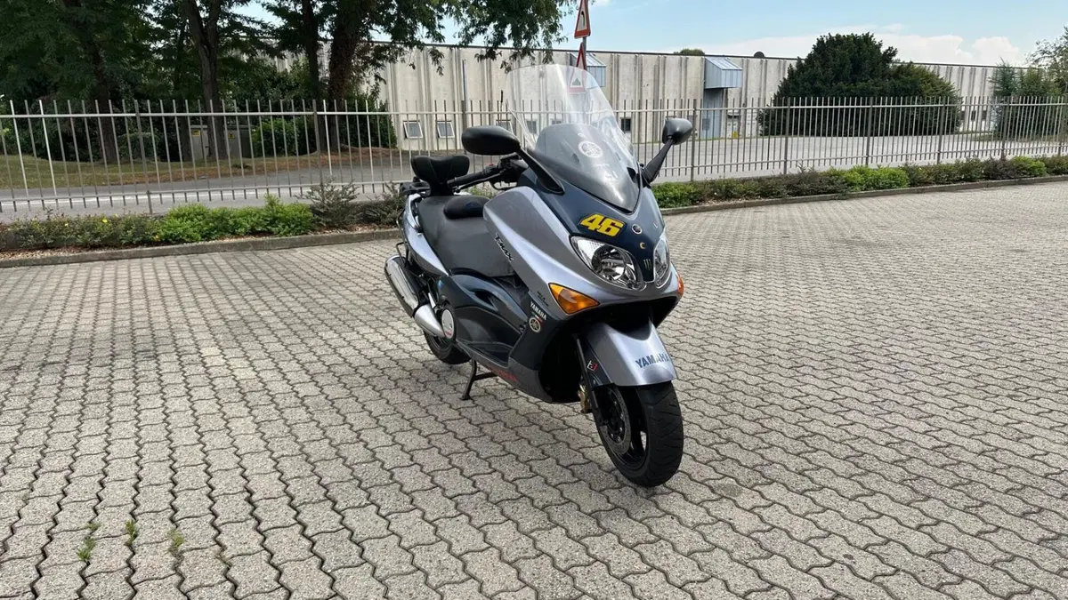 Yamaha T-Max 500 (2004 - 07)  (9)