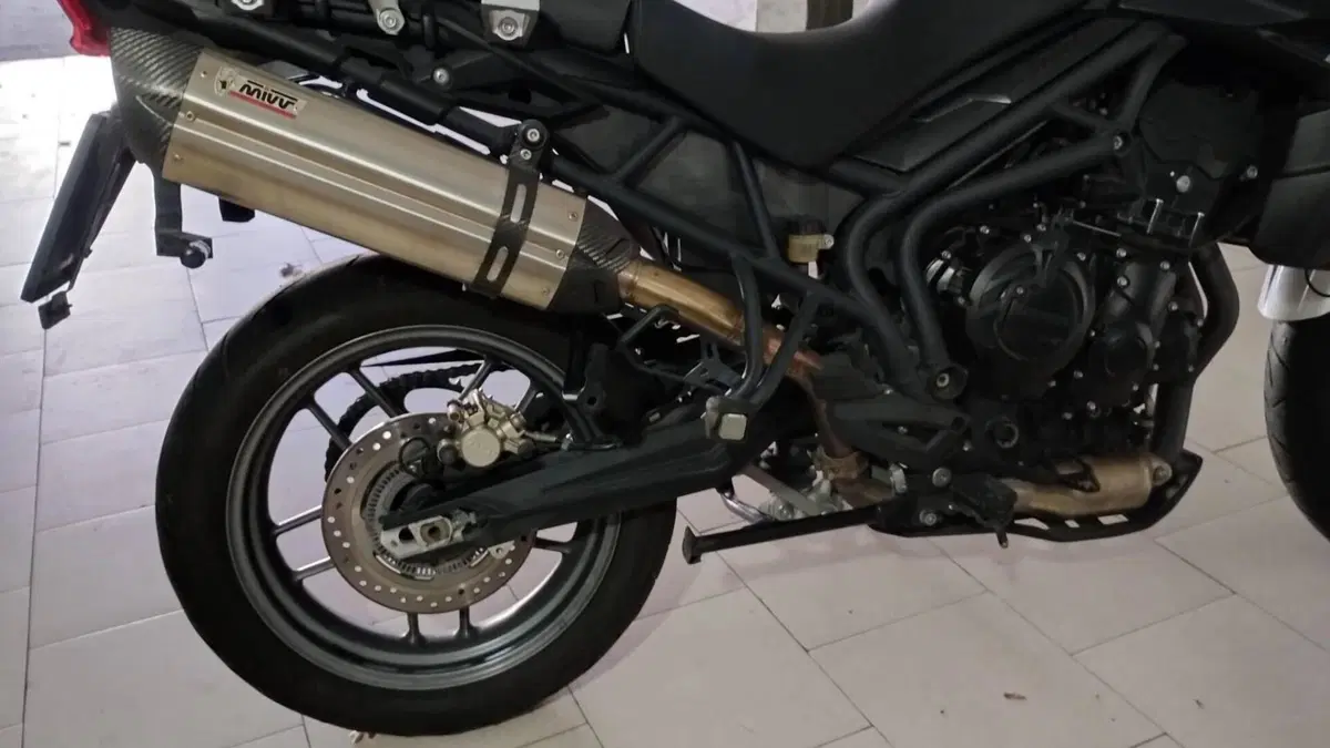 Triumph Tiger 800 ABS (2010 - 14)  (5)