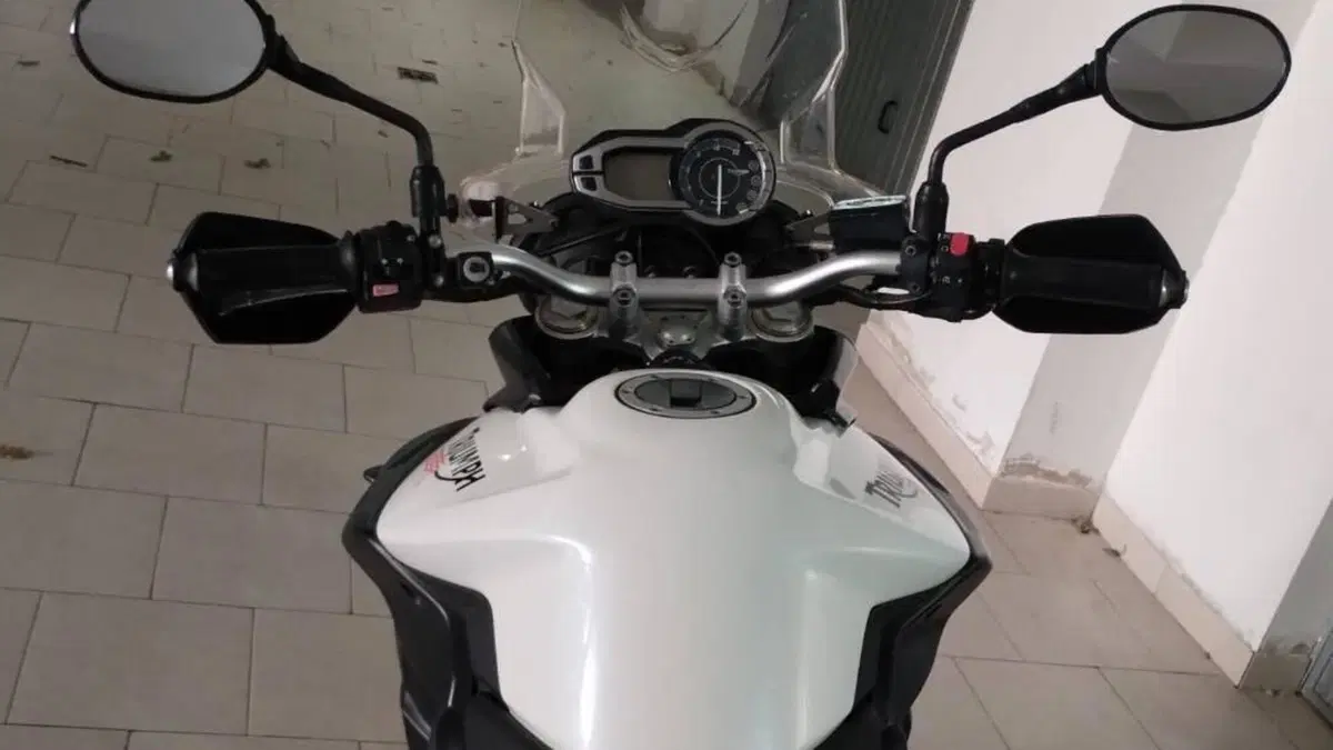Triumph Tiger 800 ABS (2010 - 14)  (6)