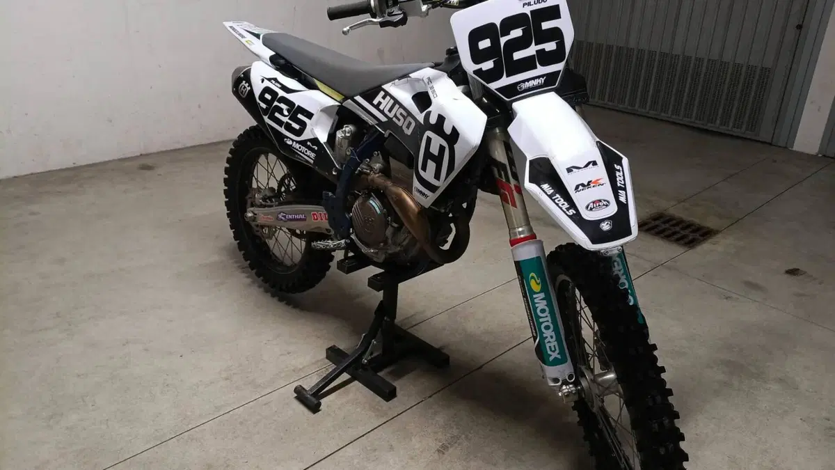Husqvarna FC 350 (2024)  (2)