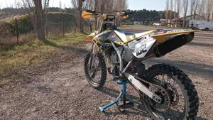 Suzuki RM-Z 250 (2005 - 06)  (3)