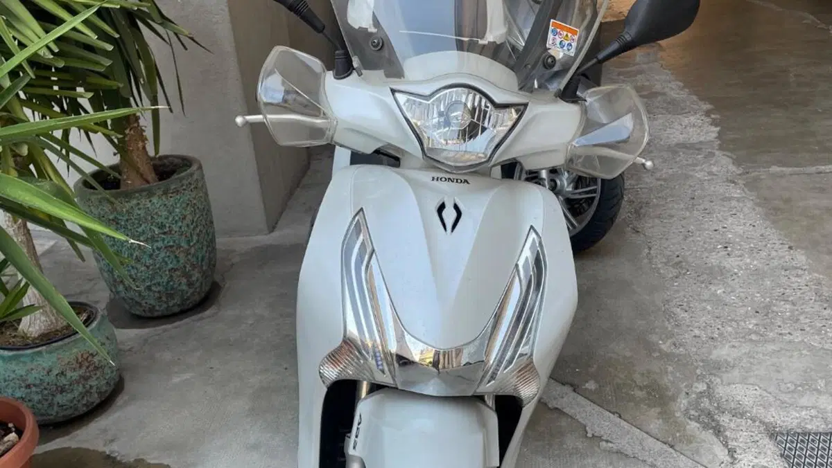 Honda SH 150i ABS (2013 - 16)  (2)