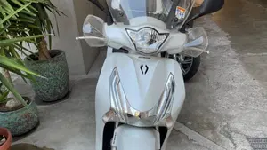 Honda SH 150i ABS (2013 - 16)  (2)