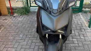 Yamaha X-Max 300 (2025 - 26) 