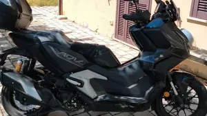 Honda ADV 350 Special Edition (2025 - 26)  (2)
