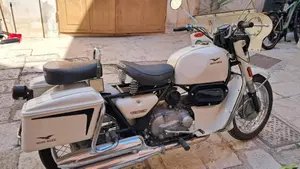 Moto Guzzi   (3)