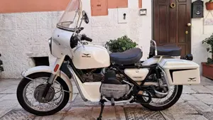Moto Guzzi   (2)