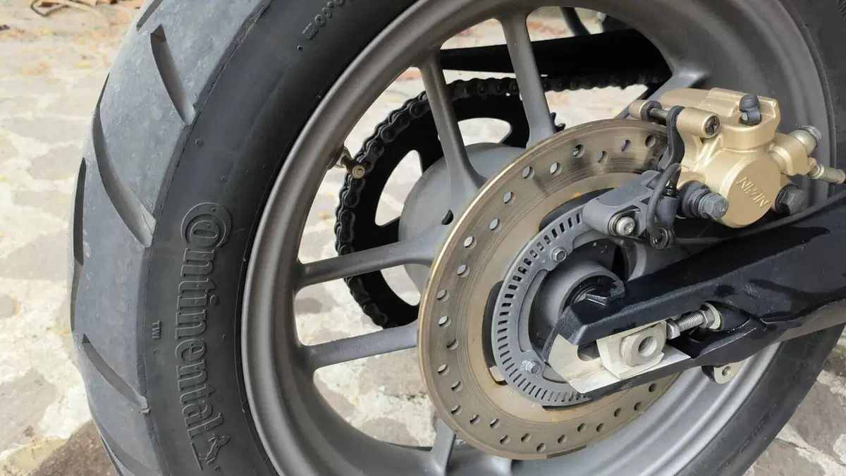 Triumph Tiger 800 ABS (2010 - 14)  (12)