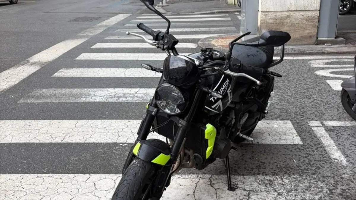 Triumph Trident 660 (2021 - 24)  (2)