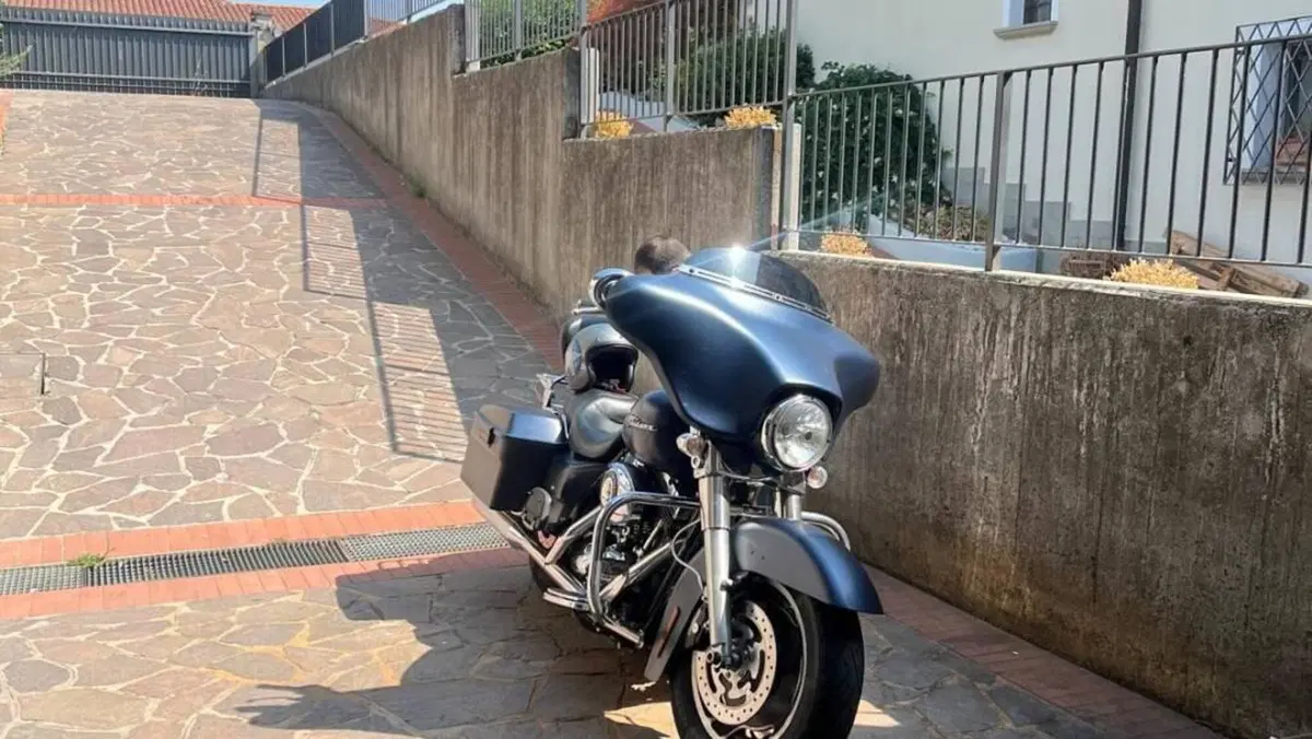 Harley-Davidson 1584 Street Glide (2007) - FLHX  (2)