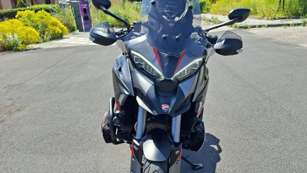 Ducati Multistrada V4 S Grand Tour (2024)  (3)