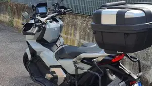 Honda X-ADV 750 DCT Gravel (2021 - 24)  (4)