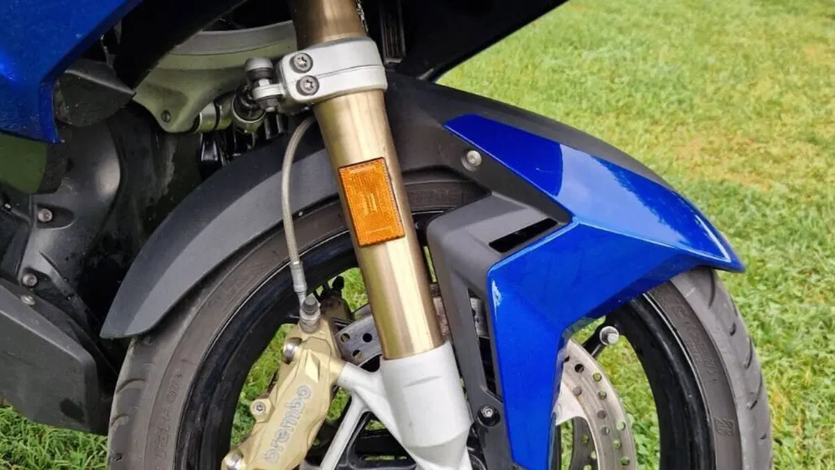 Bmw R 1250 RT (2021 - 25)  (2)