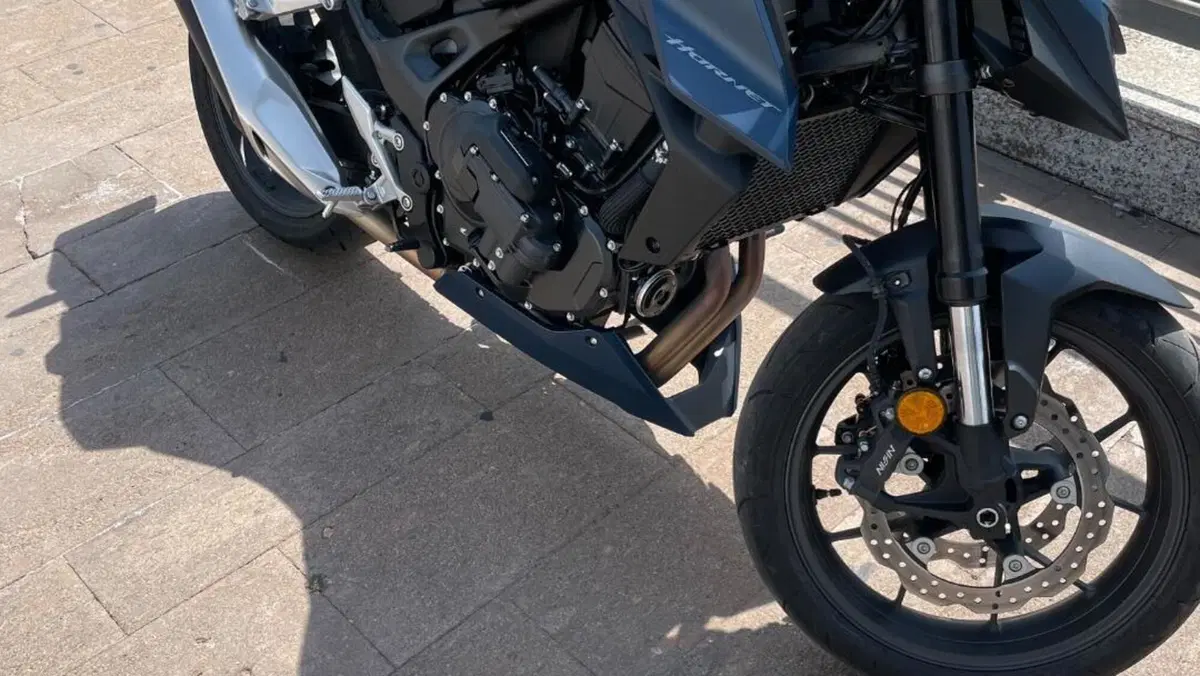 Honda CB 750 Hornet (2026)  (2)