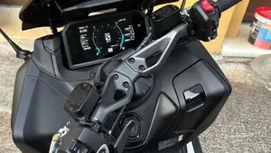 Yamaha T-Max 560 (2025 - 26)  (2)