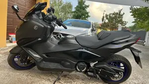Yamaha T-Max 560 (2025 - 26)  (6)