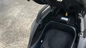 Yamaha T-Max 560 (2025 - 26)  (7)