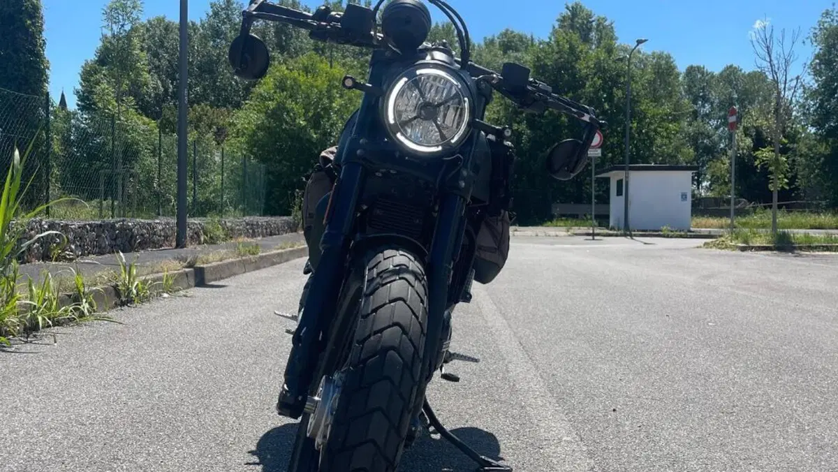 Ducati Scrambler 800 Night Shift (2021 - 22)  (2)