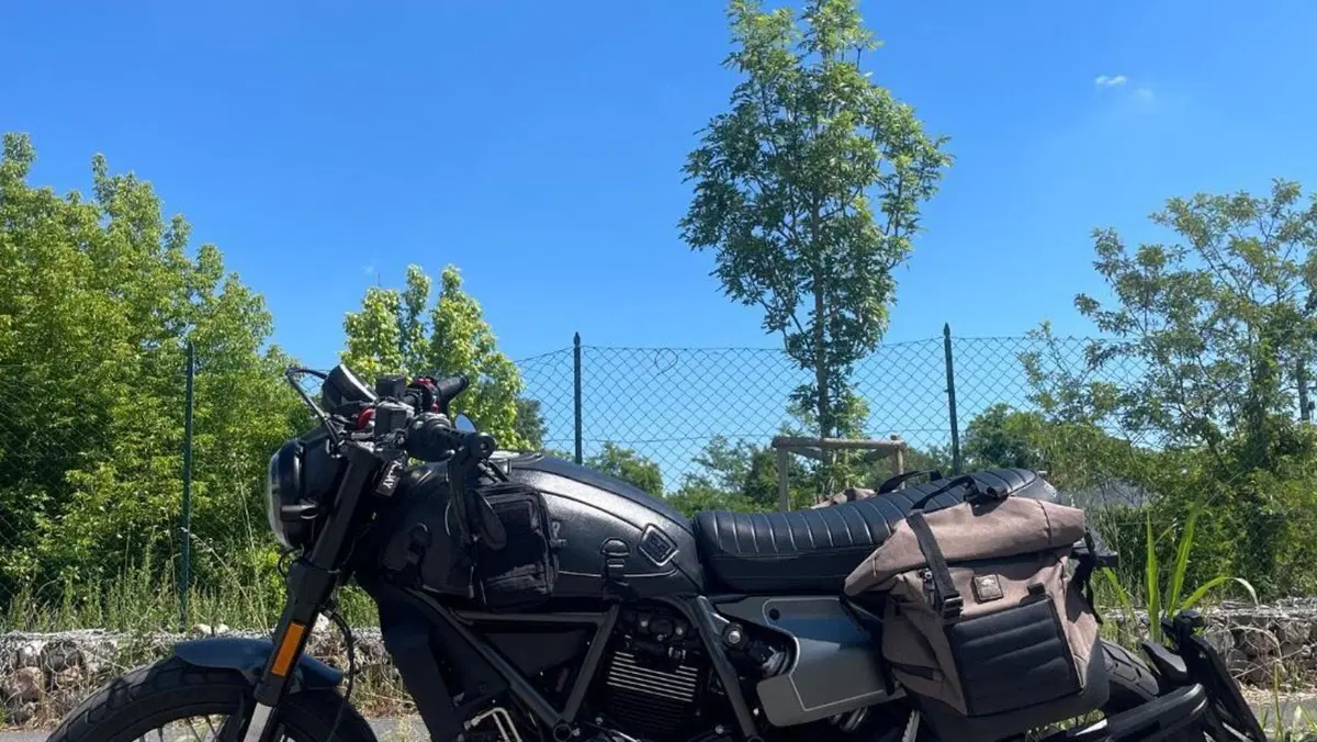 Ducati Scrambler 800 Night Shift (2021 - 22)  (3)
