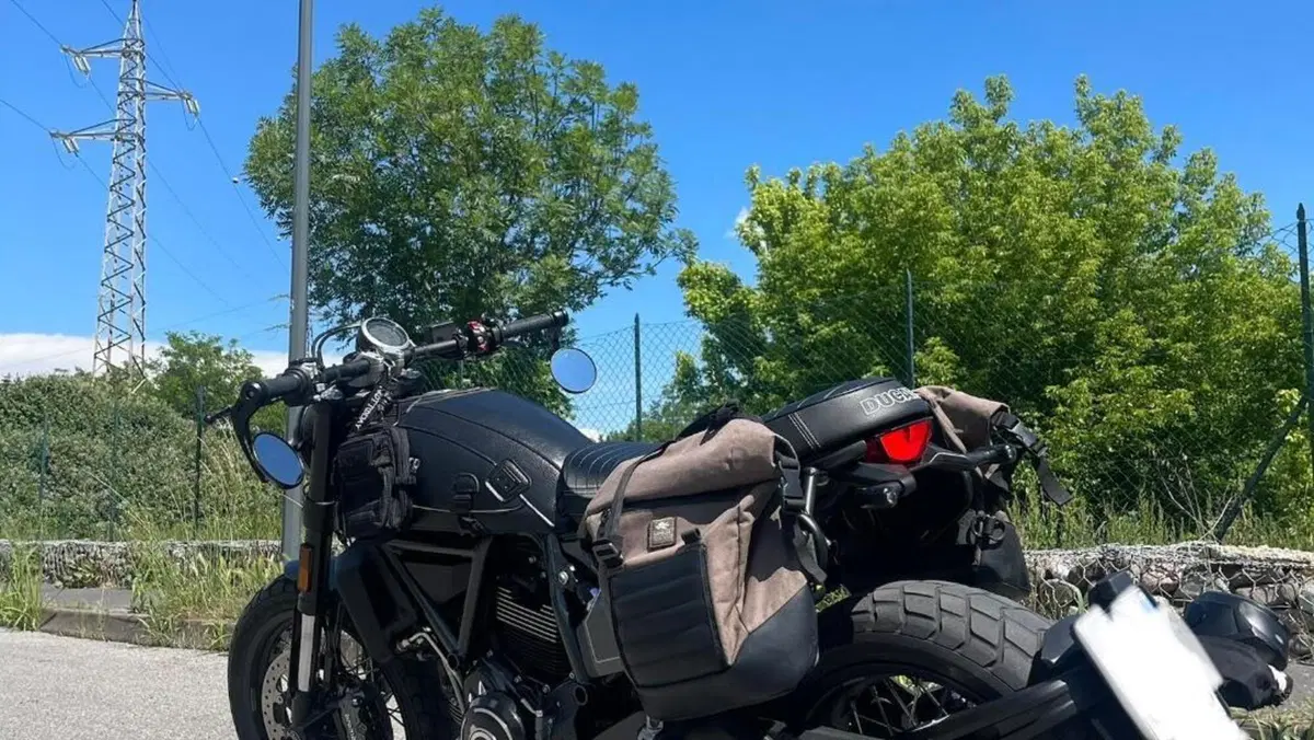Ducati Scrambler 800 Night Shift (2021 - 22)  (4)