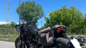 Ducati Scrambler 800 Night Shift (2021 - 22)  (4)