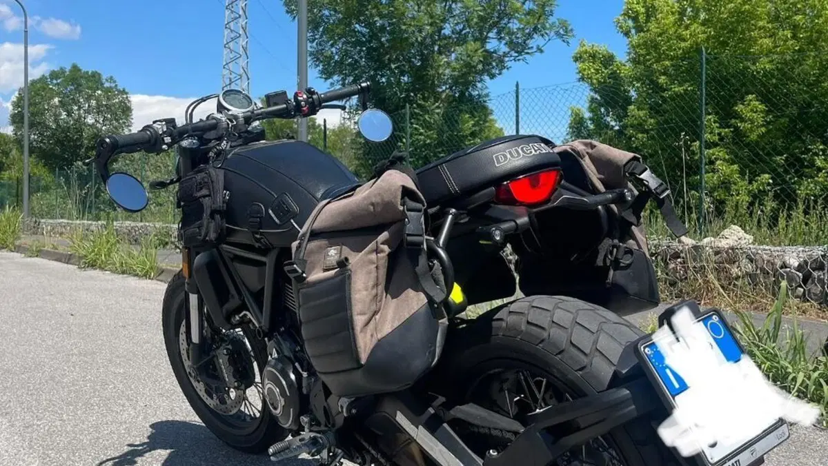 Ducati Scrambler 800 Night Shift (2021 - 22)  (8)