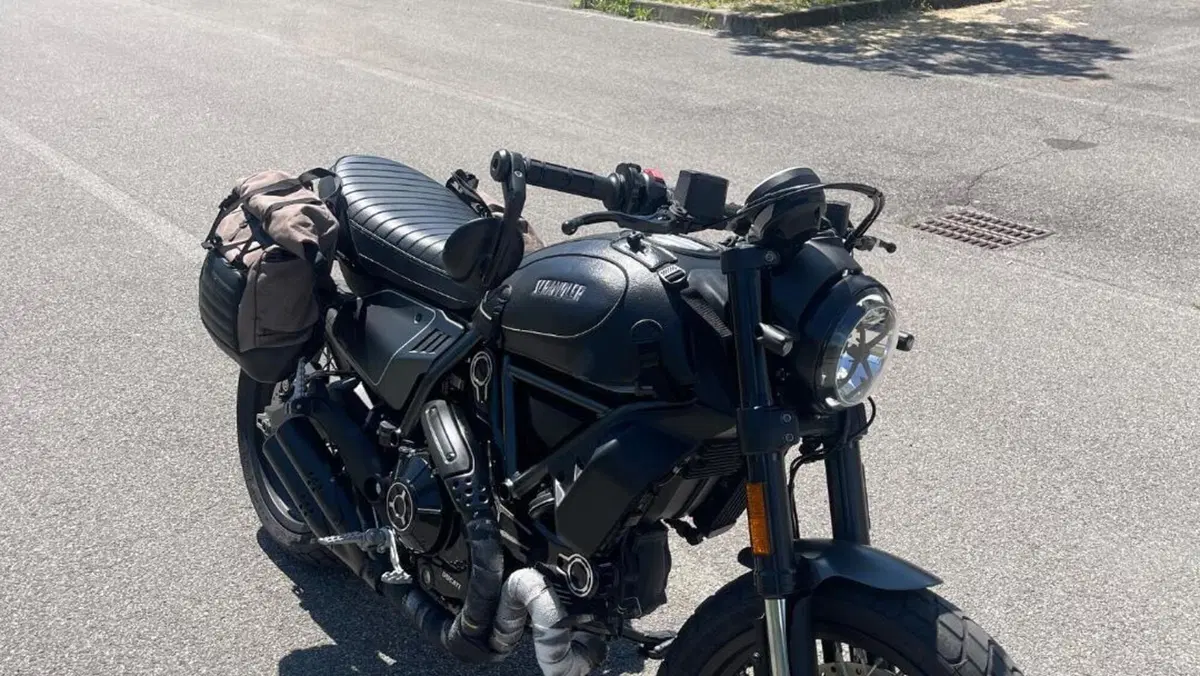 Ducati Scrambler 800 Night Shift (2021 - 22)  (11)