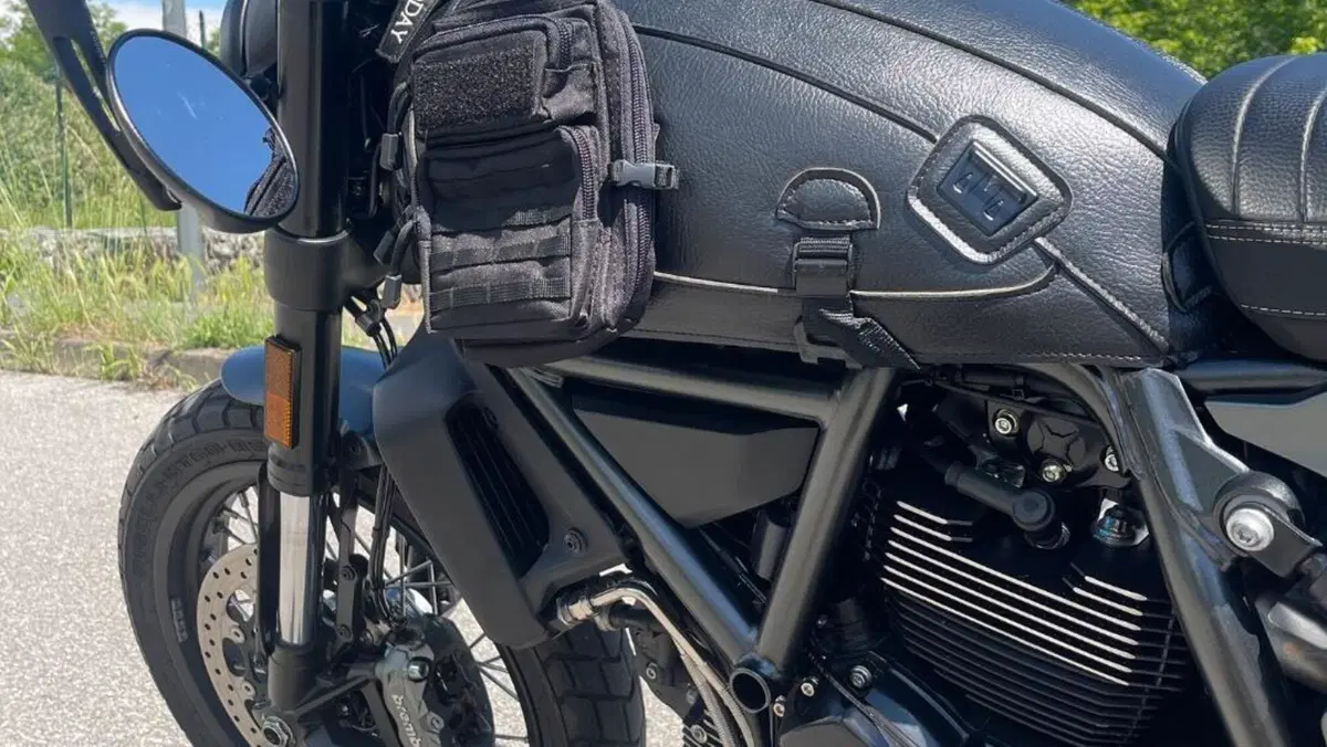 Ducati Scrambler 800 Night Shift (2021 - 22)  (14)