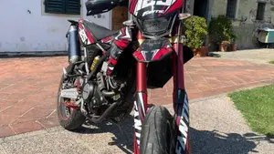 Fantic Motor Motard 125 Competition 4t (2020)  (2)