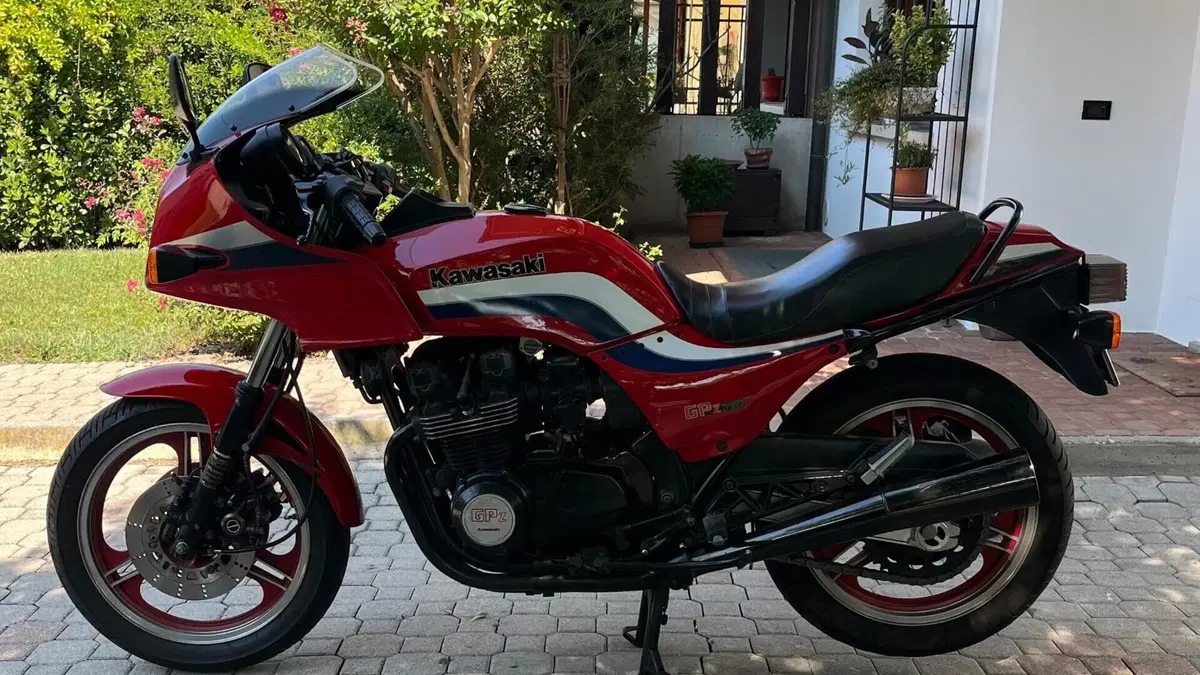 Kawasaki   (4)