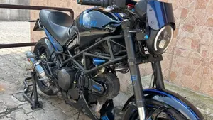Ducati Monster 600 Dark (1998 - 01) 
