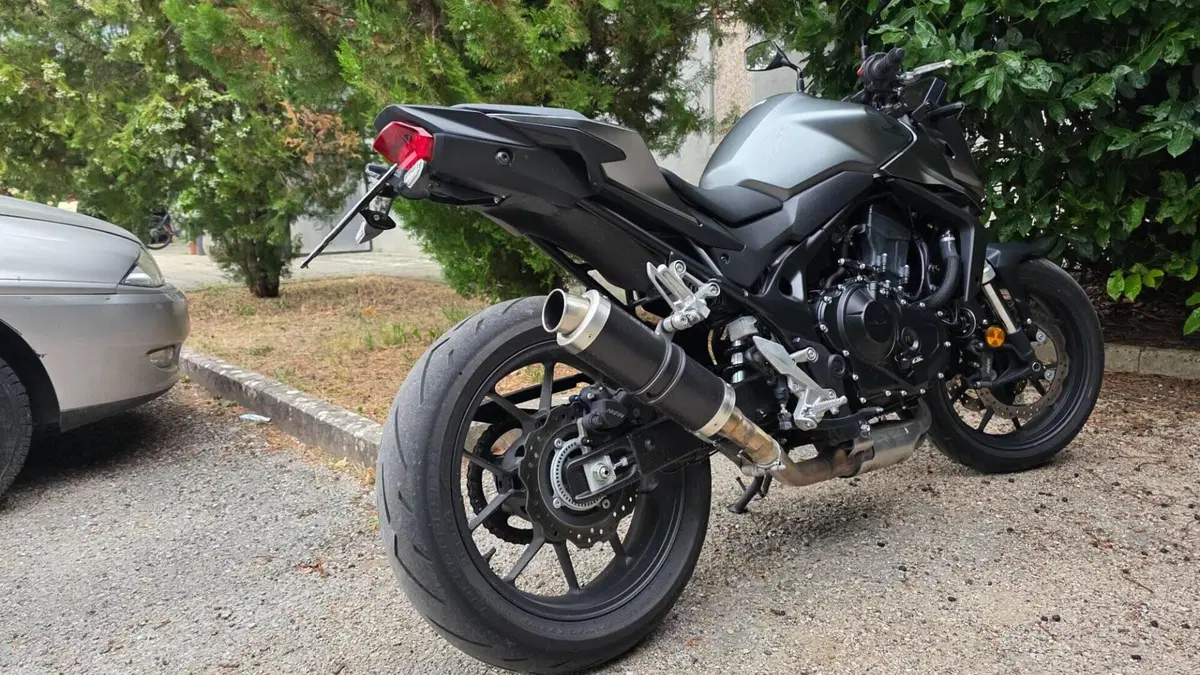 Honda CB 750 Hornet (2023 - 24)  (3)