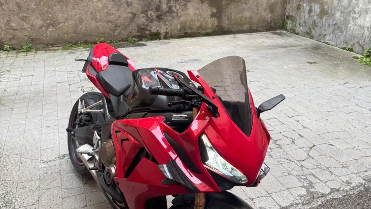 Honda CBR 650 R (2019 - 20)  (2)