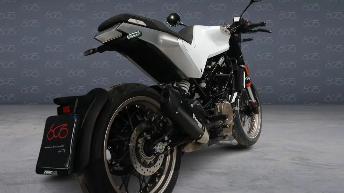 Husqvarna Vitpilen 401 (2021 - 23)  (4)