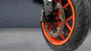 KTM 890 Duke R (2020)  (6)