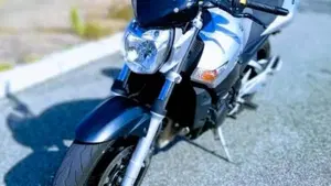 Suzuki GSR 600 (2006 - 11)  (2)
