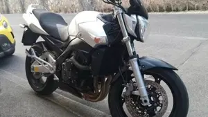 Suzuki GSR 600 (2006 - 11)  (4)