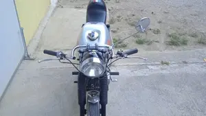 Moto Guzzi   (2)