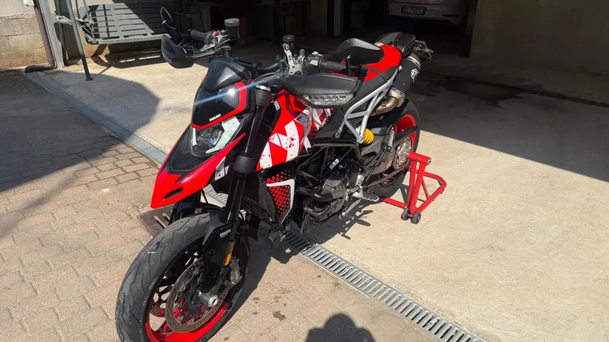 Ducati Hypermotard 950 RVE (2022 - 25) 