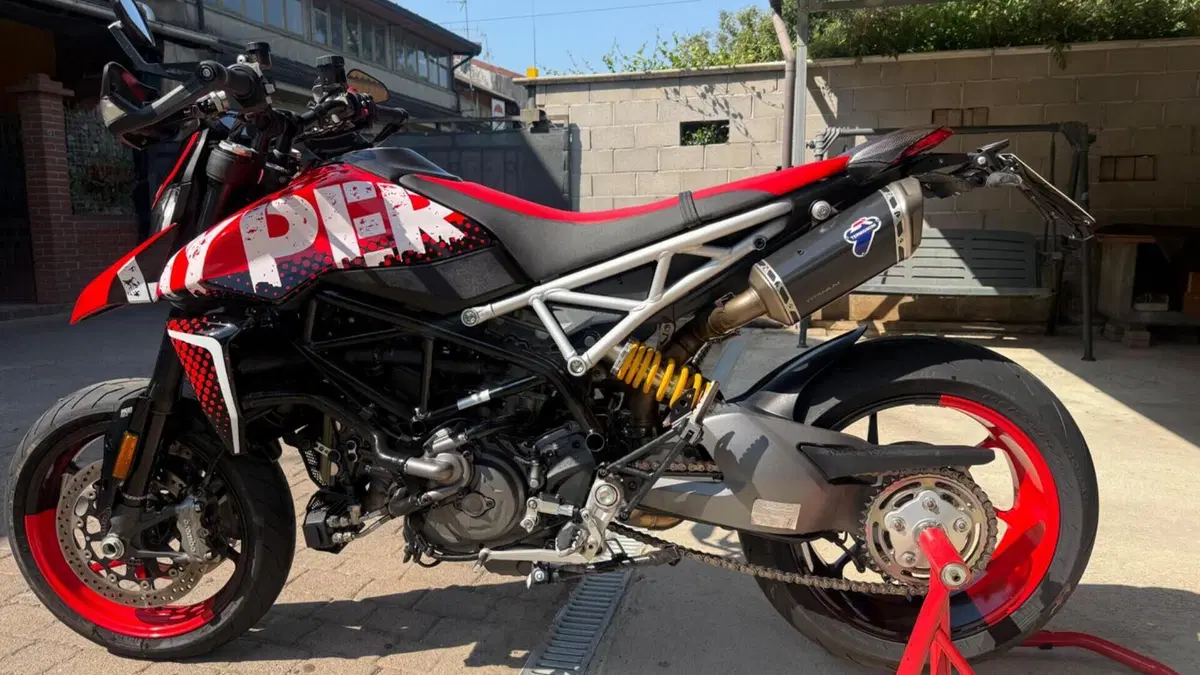Ducati Hypermotard 950 RVE (2022 - 25)  (4)