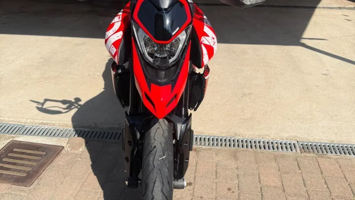 Ducati Hypermotard 950 RVE (2022 - 25)  (5)