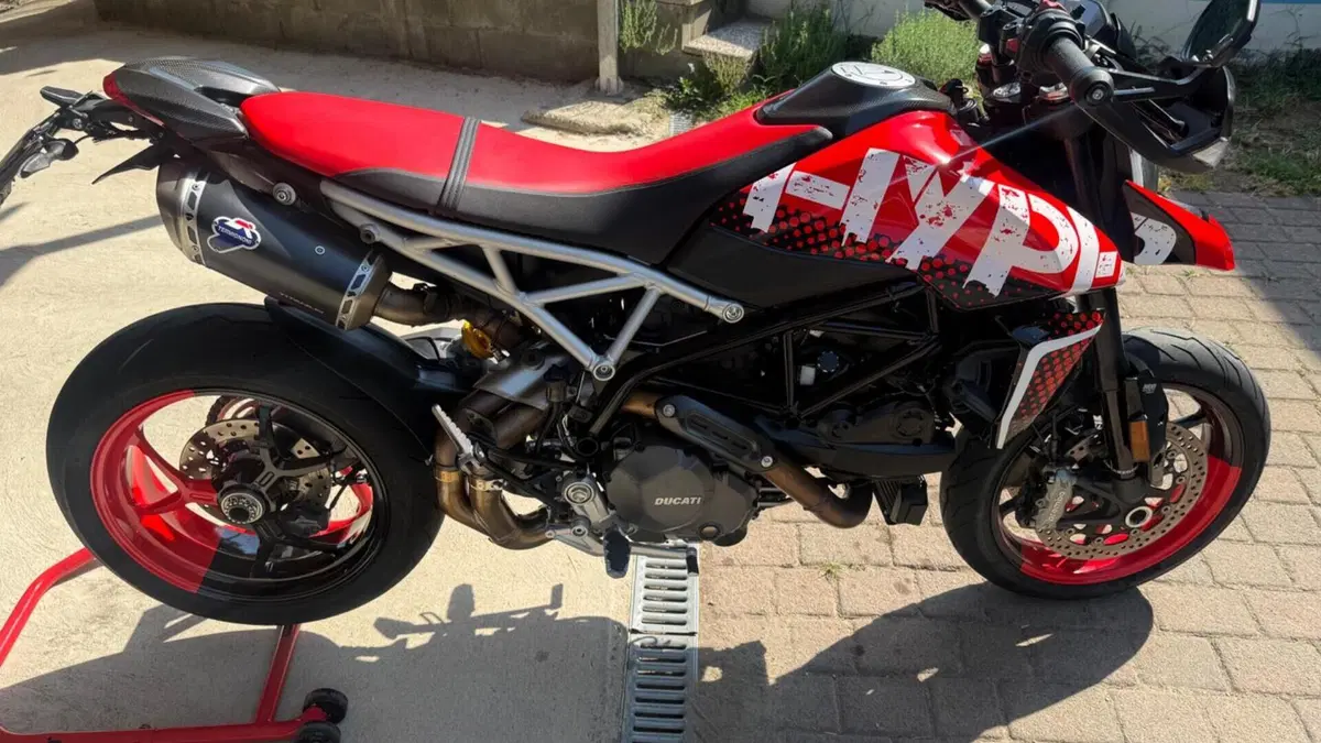 Ducati Hypermotard 950 RVE (2022 - 25)  (6)